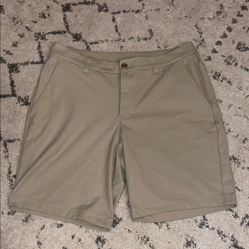 Lululemon Athletica Men's Beige Flat Front Shorts